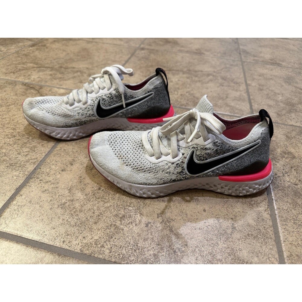 Nike Epic React Flyknit Running Shoe - image 5